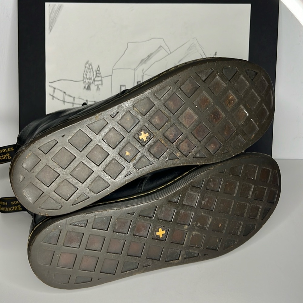 Dr Martens tobias 8 eye boots in black Women’s US Size 8 - Picture 12 of 16